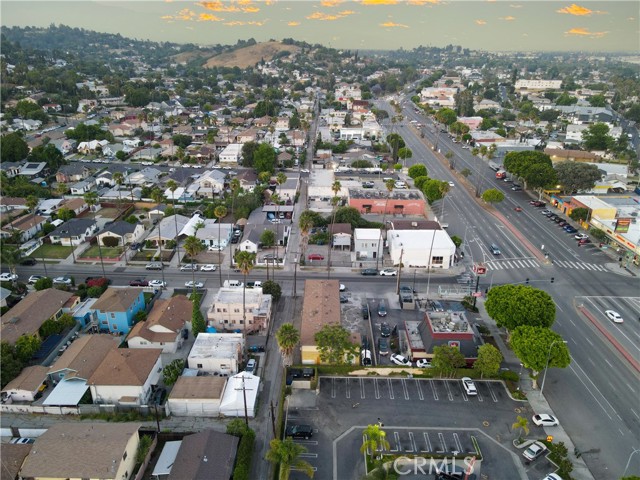 3711 Pueblo Avenue, Los Angeles CA: https://media.crmls.org/medias/6633881d-2193-425d-a6a6-4aef1011a055.jpg