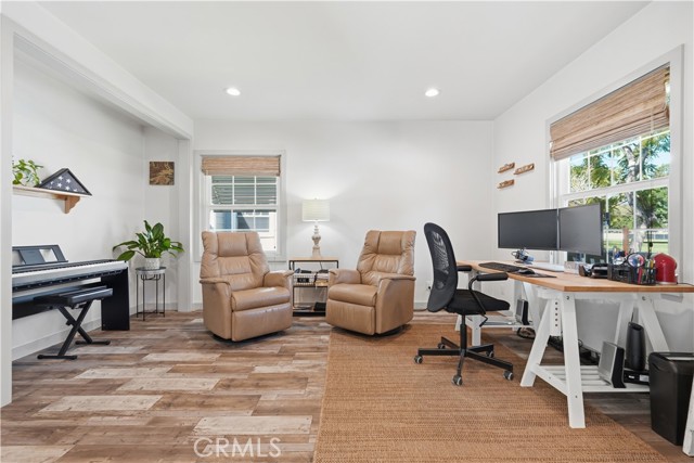 Detail Gallery Image 20 of 58 For 5640 E Parkcrest, Long Beach,  CA 90808 - 3 Beds | 3 Baths