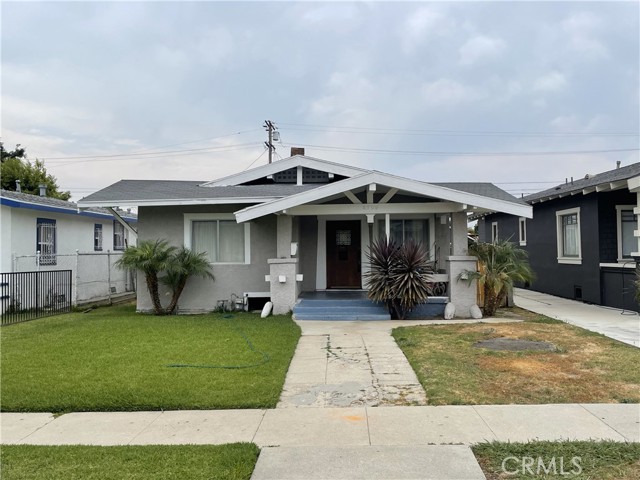 3709 3rd Avenue, Los Angeles, California 90018, 3 Bedrooms Bedrooms, ,1 BathroomBathrooms,Single Family Residence,For Sale,3rd,DW24154698