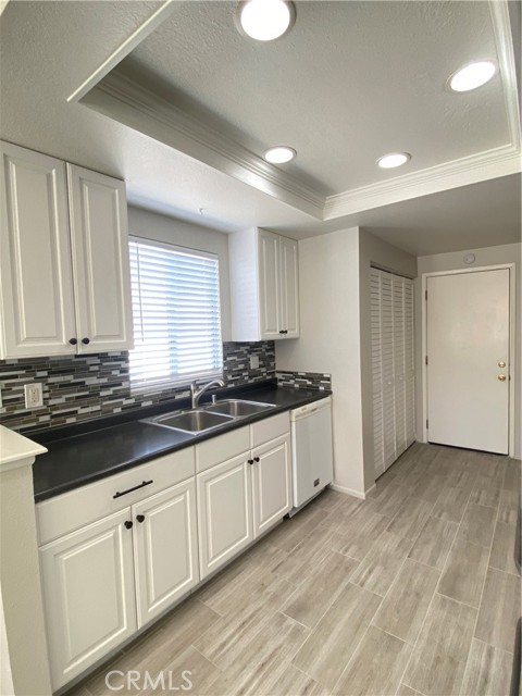 Detail Gallery Image 6 of 15 For 14663 Rio Grande Dr, Moreno Valley,  CA 92553 - 3 Beds | 2 Baths