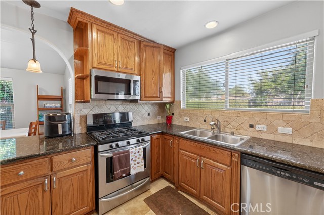 Detail Gallery Image 19 of 58 For 1358 N Stimson, La Puente,  CA 91744 - 3 Beds | 3 Baths