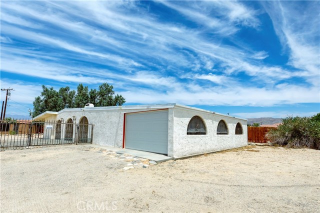 16811 Via Quedo, Desert Hot Springs CA: https://media.crmls.org/medias/66364818-e8bd-48e7-a6bd-2f282a54bf43.jpg