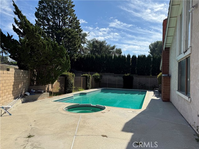 Detail Gallery Image 4 of 7 For 3177 Hawkwood, Diamond Bar,  CA 91765 - 4 Beds | 3 Baths