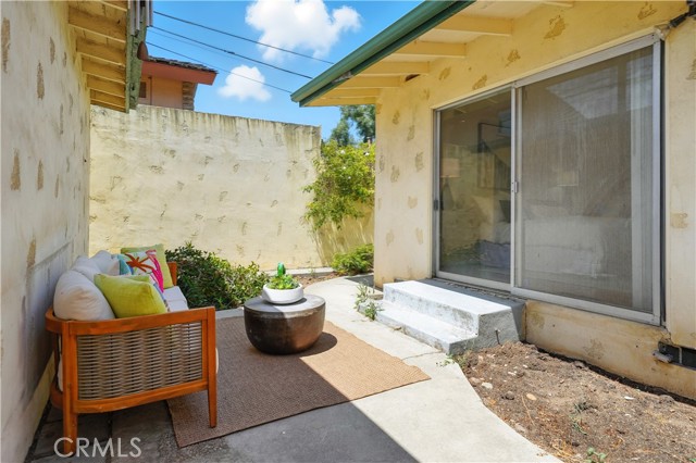 Detail Gallery Image 28 of 31 For 1075 Bryant Rd, Long Beach,  CA 90815 - 3 Beds | 3 Baths