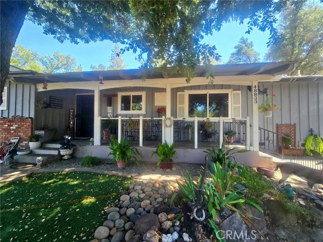 48833 Rock Point Road, Oakhurst CA: https://media.crmls.org/medias/66374f54-4b85-4006-9784-c1e7b3d87bae.jpg