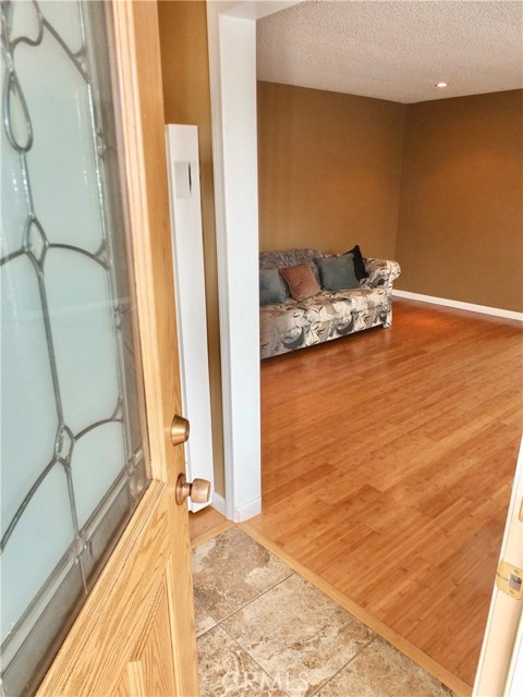 1301 W Robidoux Street, Wilmington CA: https://media.crmls.org/medias/66379f40-8718-4282-ae0e-048fa43e68ac.jpg