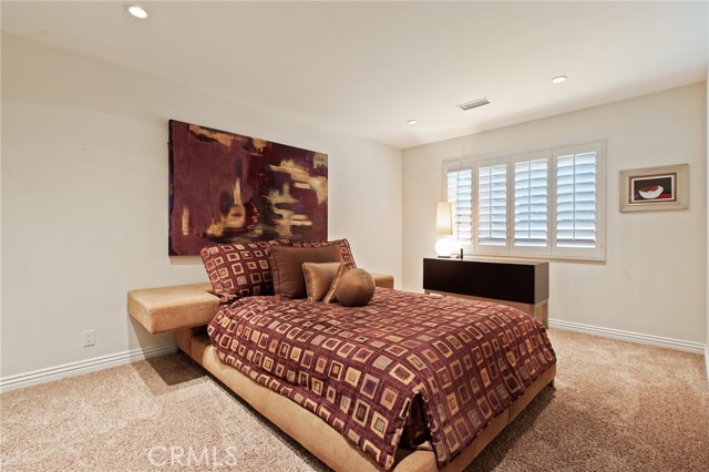 Image 38 of 69 For 22851 Calvert Street