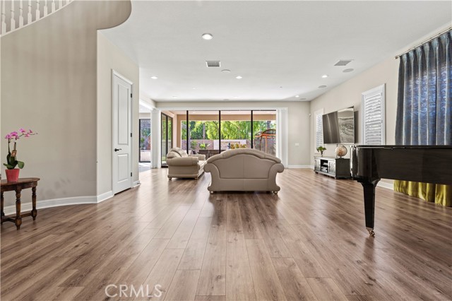 Detail Gallery Image 3 of 47 For 56 Cooper, Lake Forest,  CA 92630 - 5 Beds | 5/1 Baths
