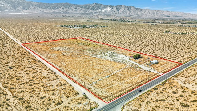 Detail Gallery Image 7 of 25 For 33633 Old Woman Spring Rd, Lucerne Valley,  CA 92356 - – Beds | – Baths