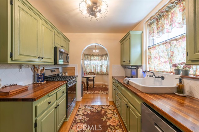 Detail Gallery Image 17 of 54 For 331 N Pine, Anaheim,  CA 92805 - 3 Beds | 1/1 Baths