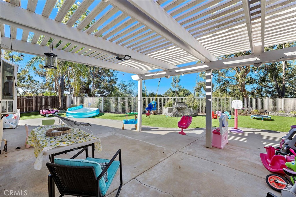 663a0f6d Aea8 4630 844a 8e8249531889