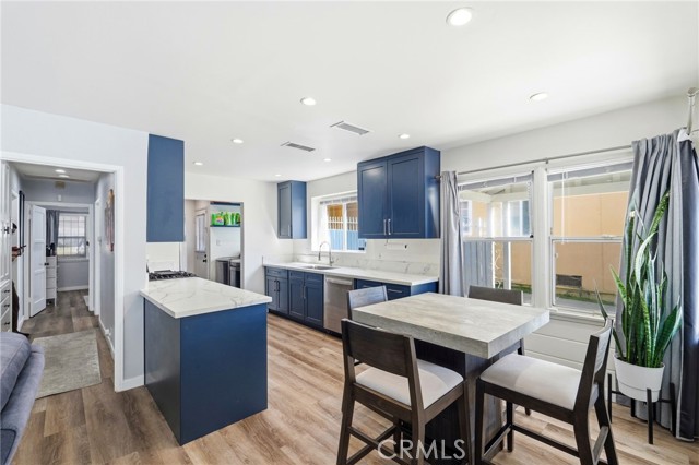 Detail Gallery Image 4 of 26 For 711 Stepney St, Inglewood,  CA 90302 - 3 Beds | 2 Baths