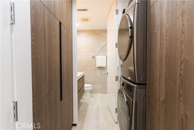 Detail Gallery Image 30 of 58 For 8148 W Gould Ave, Los Angeles,  CA 90046 - 4 Beds | 5/1 Baths