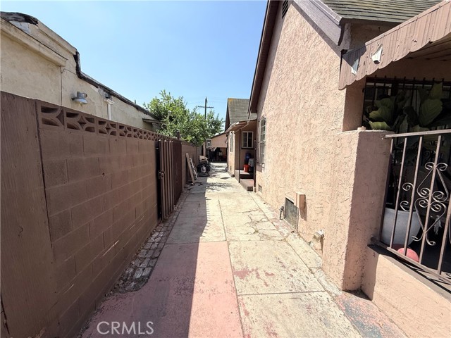 Detail Gallery Image 17 of 17 For 548 W 108th St, Los Angeles,  CA 90044 - 3 Beds | 2 Baths