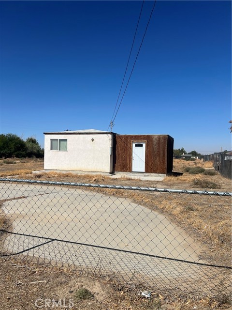 9241 E Avenue R14, Littlerock CA: https://media.crmls.org/medias/663daa4d-f8ae-429a-b5cf-81a43eed51b7.jpg