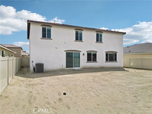 2187 Oroblanco Way, Redlands CA: https://media.crmls.org/medias/663dfec5-4349-441c-880f-09e89673c0a0.jpg