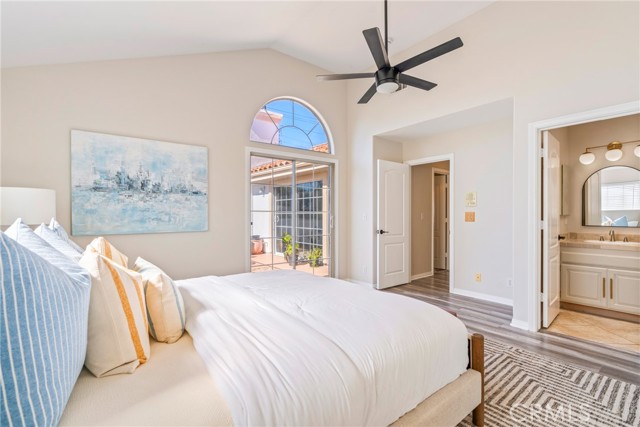 Detail Gallery Image 13 of 30 For 2602 Grant Ave a,  Redondo Beach,  CA 90278 - 3 Beds | 3 Baths
