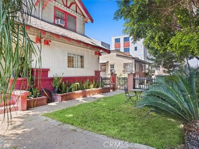 Image 2 for 2921 Kenwood Ave, Los Angeles, CA 90007