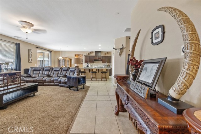863 Legacy Drive, Lemoore CA: https://media.crmls.org/medias/663ffe02-647a-4f7b-80f2-5117acacd836.jpg