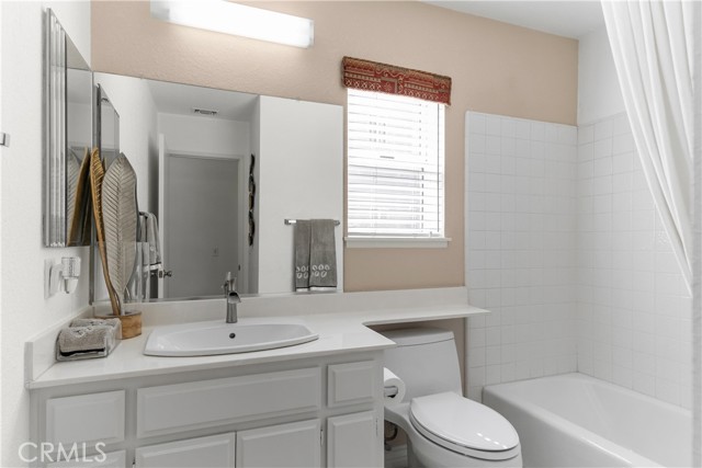 1224 Mallorca Street, Upland CA: https://media.crmls.org/medias/66400348-bec4-4ca2-b891-bfcc168b6177.jpg