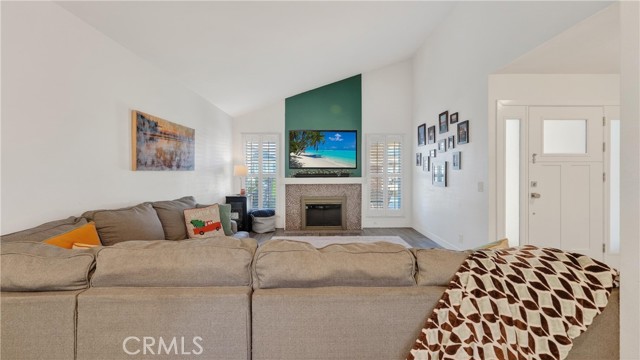 Detail Gallery Image 13 of 53 For 20972 Calle Celeste, Lake Forest,  CA 92630 - 4 Beds | 2 Baths