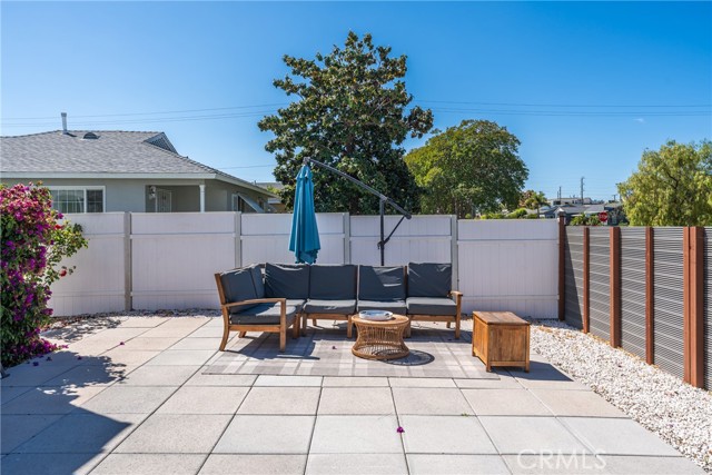 Detail Gallery Image 6 of 48 For 5512 Willowcrest, North Hollywood,  CA 91601 - 3 Beds | 2 Baths