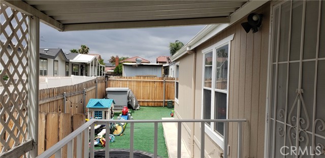 25350 Santiago Dr., Moreno Valley CA: https://media.crmls.org/medias/6640bbd3-46d8-44ff-9495-9962b44aee80.jpg