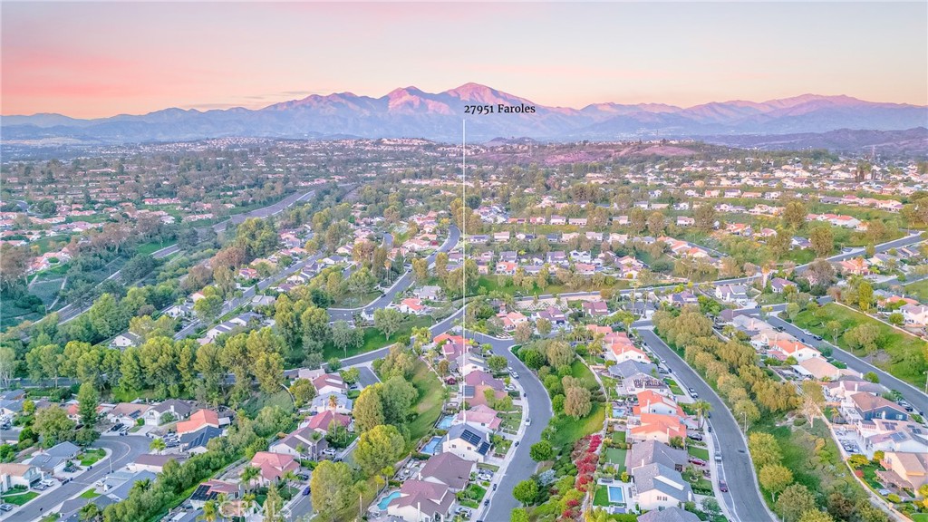 https://media.crmls.org/medias/66415835-0a54-41ec-ac36-1c2e5036e939.jpg?preset=X-Large