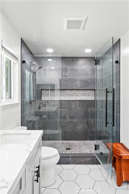319 Cheerful Court, Simi Valley CA: https://media.crmls.org/medias/6641be50-0032-4124-8f58-235d3e4af2b0.jpg