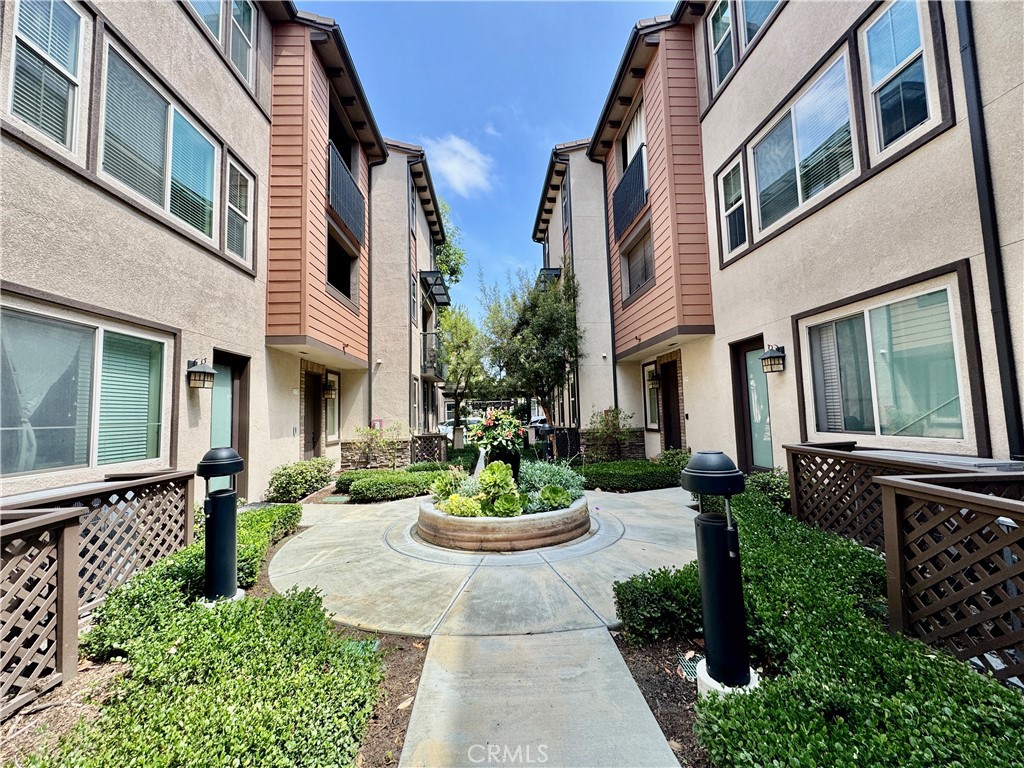 1391 Clementine Way