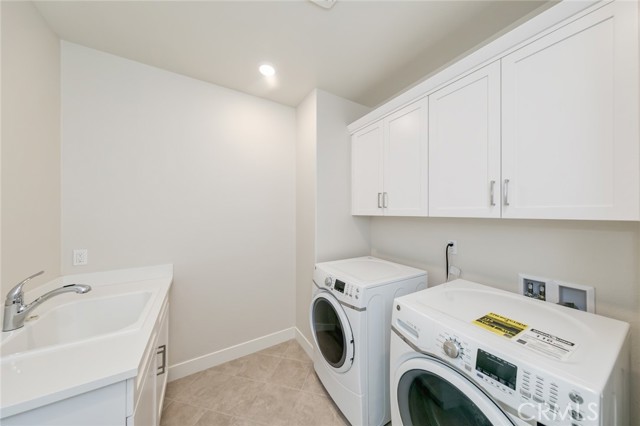 Detail Gallery Image 35 of 58 For 56 Chasma, Irvine,  CA 92618 - 5 Beds | 4/2 Baths