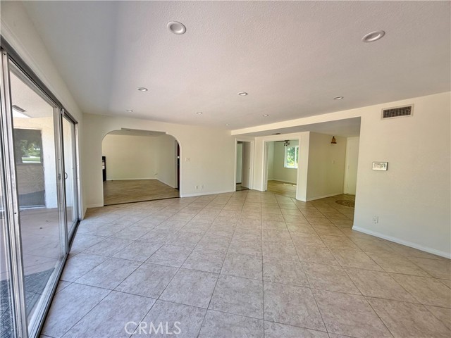 Detail Gallery Image 11 of 67 For 61 E Orange Grove, Arcadia,  CA 91006 - 3 Beds | 2/1 Baths