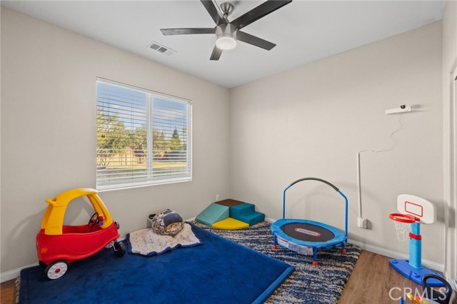 Detail Gallery Image 13 of 59 For 9705 Dutchman Peak, Bakersfield,  CA 93311 - 4 Beds | 3 Baths