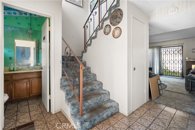 Detail Gallery Image 12 of 23 For 9024 Willis, Panorama City,  CA 91402 - 2 Beds | 2/1 Baths