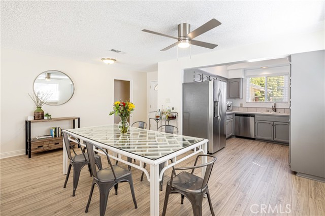 559 Houston Drive photo 6