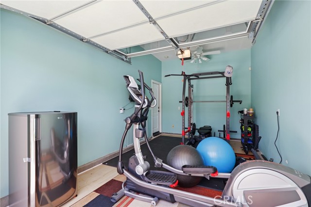 8047 E Hampshire Road, Orange CA: https://media.crmls.org/medias/6647a442-c296-4074-a249-901b4cadf4f2.jpg