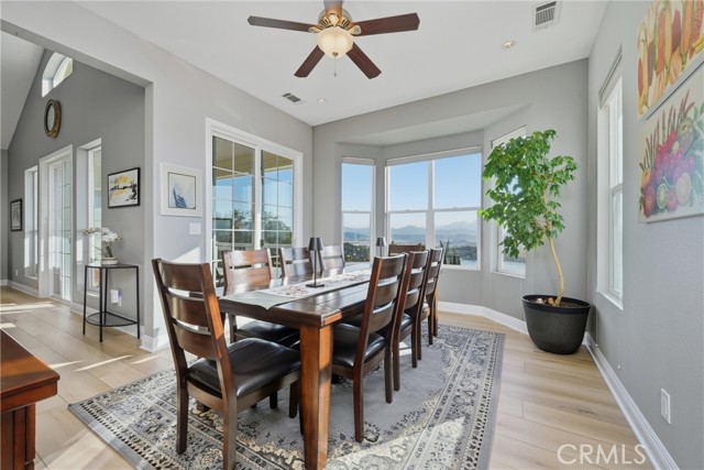 Image 11 of 72 For 18530 Glenwood Rd.