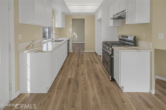 Detail Gallery Image 11 of 40 For 2812 Minford, Lancaster,  CA 93536 - 4 Beds | 3 Baths