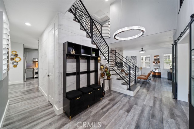 15583 N Peak Lane, Fontana CA: https://media.crmls.org/medias/6648eef5-58a0-4967-a8fd-a02c103b86ea.jpg