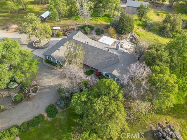 41797 River Knolls Way, Coarsegold CA: https://media.crmls.org/medias/66490495-fb51-4062-932e-aad85001e7b6.jpg