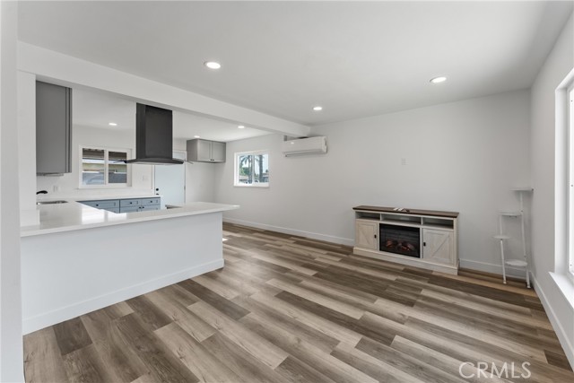 Detail Gallery Image 4 of 36 For 109 S Joyce Ave, Rialto,  CA 92376 - 3 Beds | 2 Baths