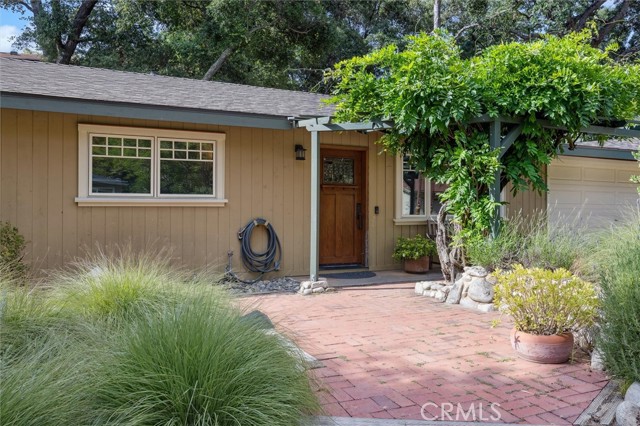 6950 Navarette Avenue, Atascadero CA: https://media.crmls.org/medias/6649ddba-d8a0-462b-89d5-a445b4a9524e.jpg
