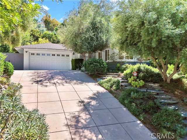 Detail Gallery Image 56 of 59 For 18090 Karen Dr, Encino,  CA 91316 - 4 Beds | 2/1 Baths