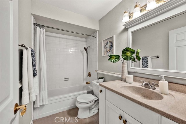 Detail Gallery Image 31 of 66 For 5865 Rexford Ave, Cypress,  CA 90630 - 5 Beds | 4 Baths