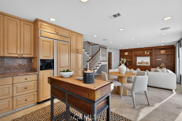 Detail Gallery Image 25 of 53 For 969 Azalea Dr, Costa Mesa,  CA 92626 - 5 Beds | 3 Baths