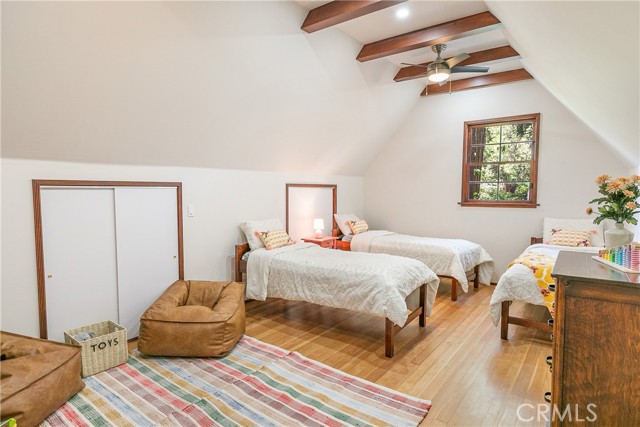187 Cedar Circle Circle, Lake Arrowhead CA: https://media.crmls.org/medias/664b63a5-2e9e-47d1-b912-8481db6eebdb.jpg