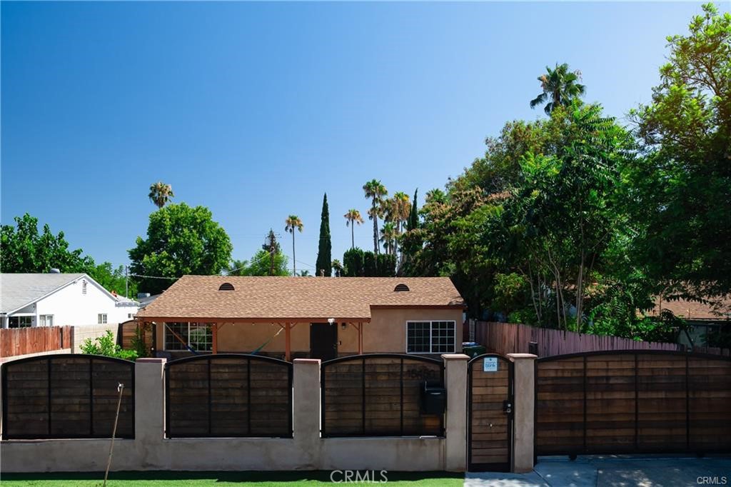 15450 Archwood
