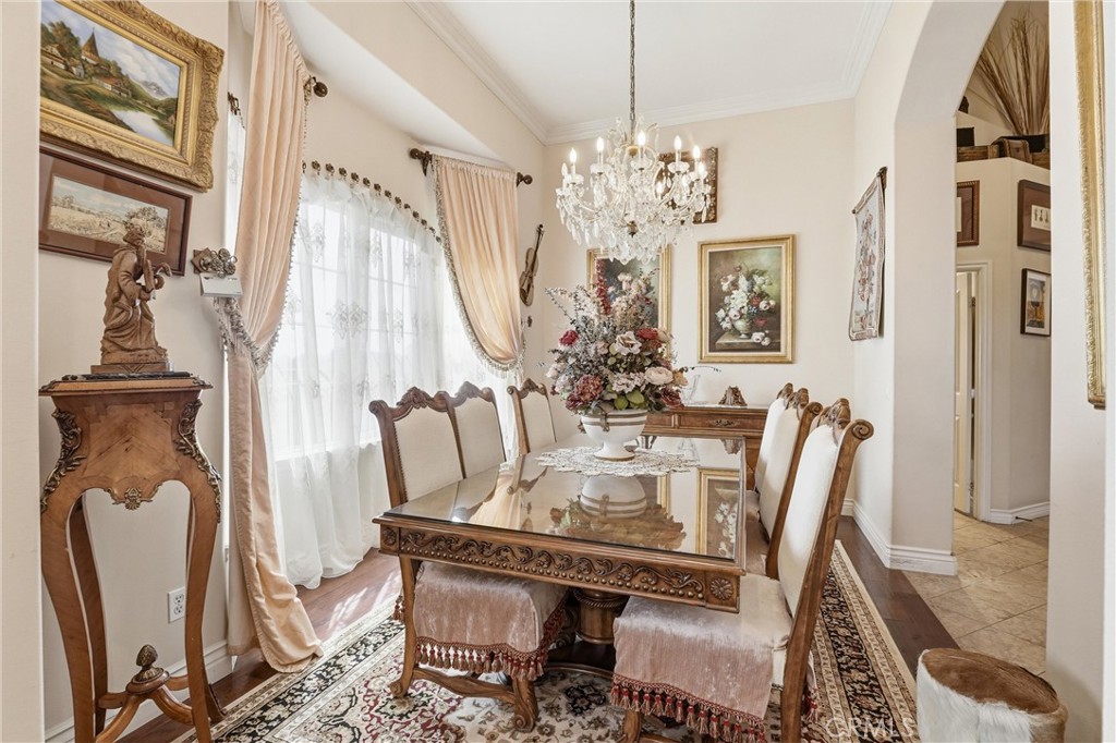 https://media.crmls.org/medias/664b8aec-5637-4a3b-b88e-b01c590993ee.jpg?preset=X-Large