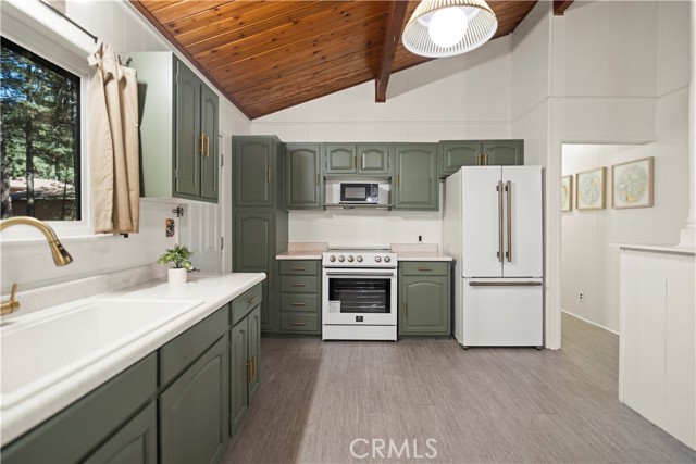 1628 Freeman Dr, Pine Mountain Club CA: https://media.crmls.org/medias/664b90fa-61f6-4a5c-bf34-eff27982960b.jpg