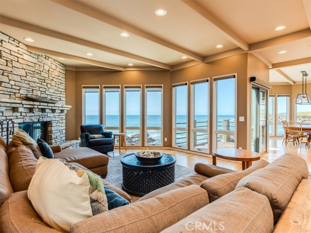 Detail Gallery Image 4 of 53 For 2585 Sherwood Drive, Cambria,  CA 93428 - 3 Beds | 3/1 Baths